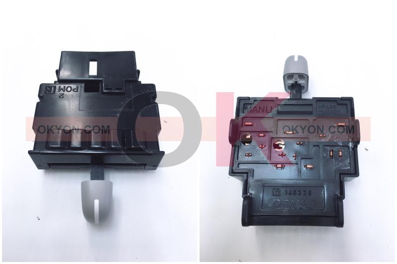 สวิตซ์คอม TOYOTA COMMUTER ตู้หลัง แท้ W/*